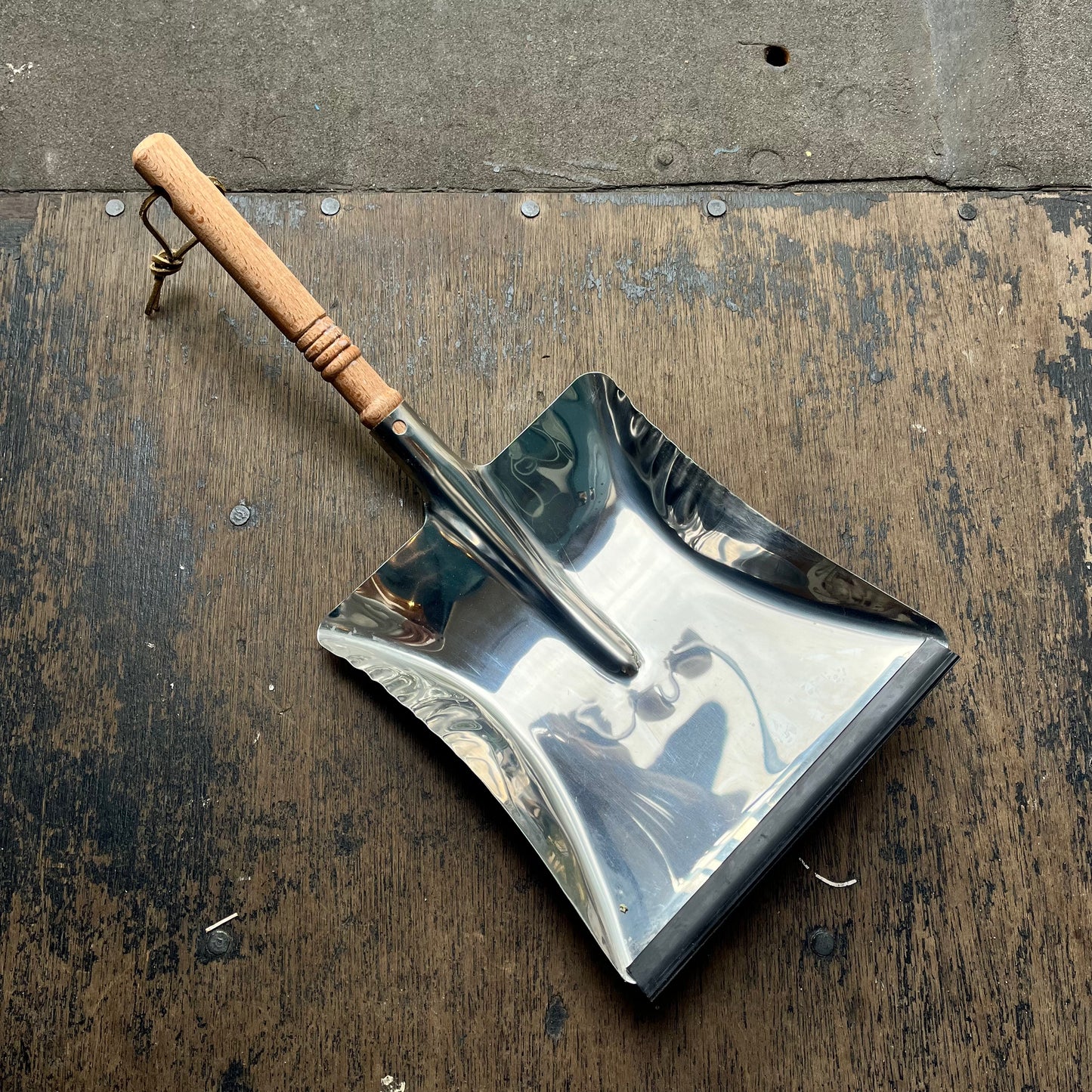 Redecker Traditional Dustpan