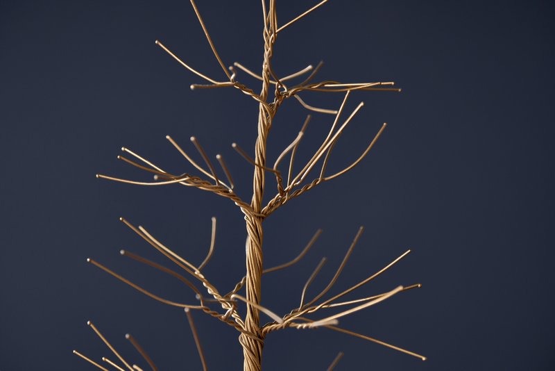 Brass wire Christmas tree 