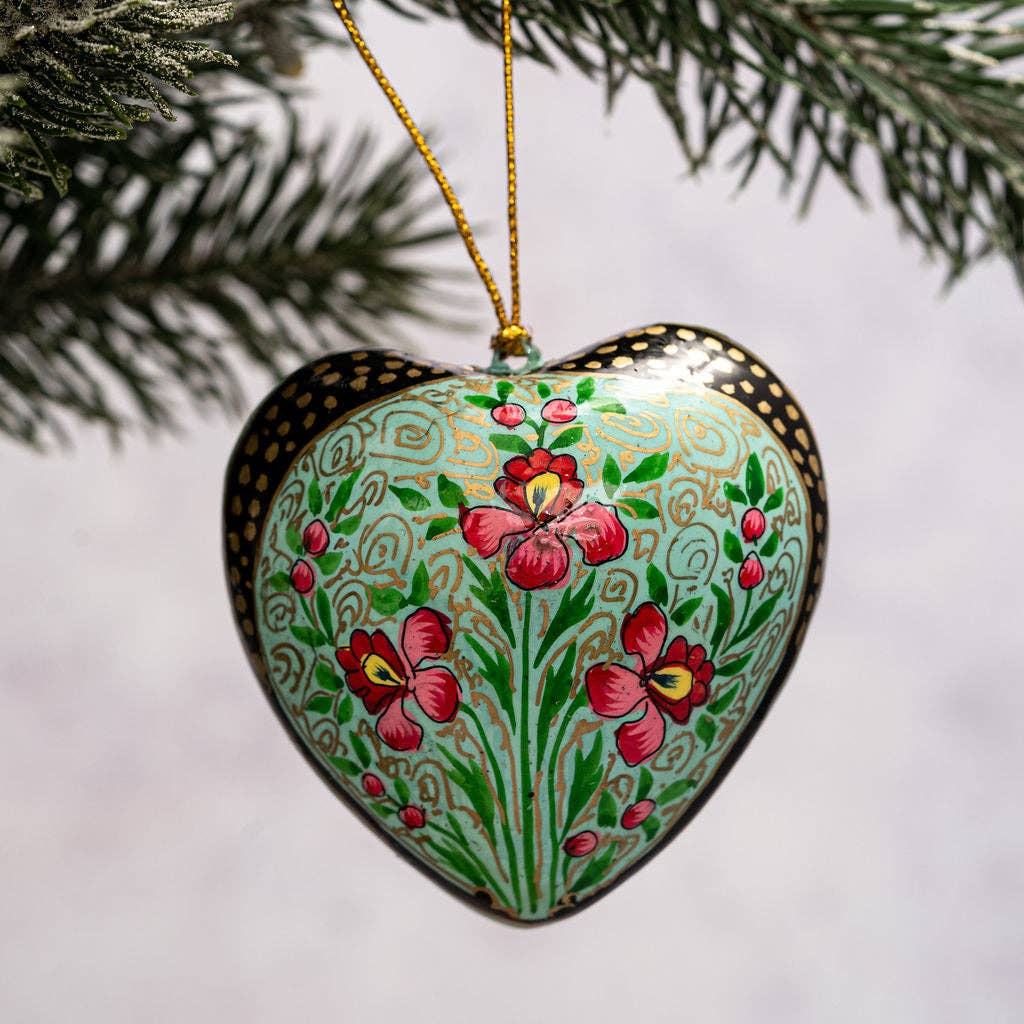 Green Floral Christmas Heart Bauble Decoration